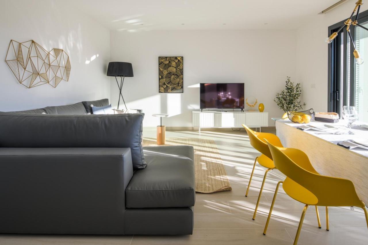 Villa Colinas Golf & Country Club Residences