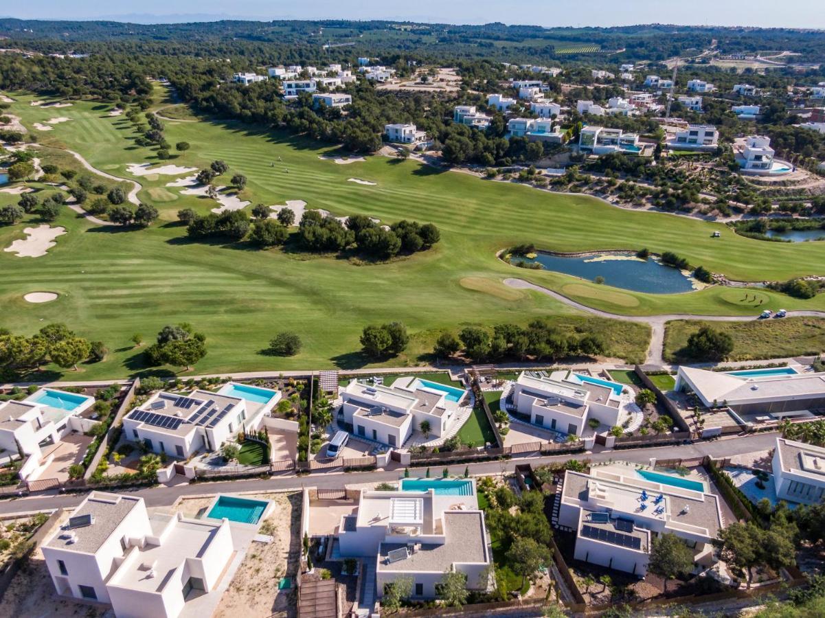 Villa Colinas Golf & Country Club Residences